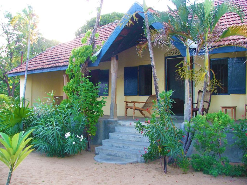 15Lmd Villa In Front Of The Lagoon Batticaloa Eksteriør bilde